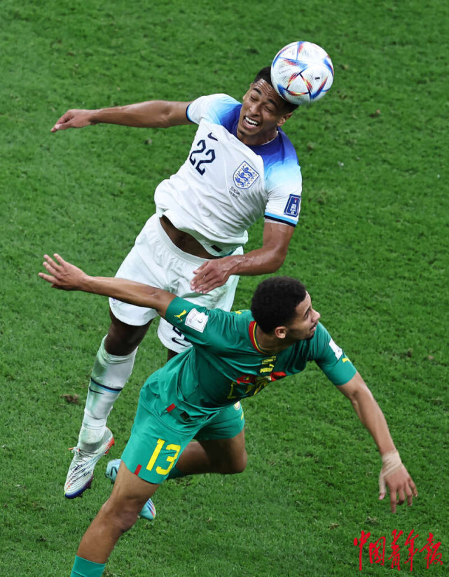 西班牙完胜墨西哥，福登统治全场