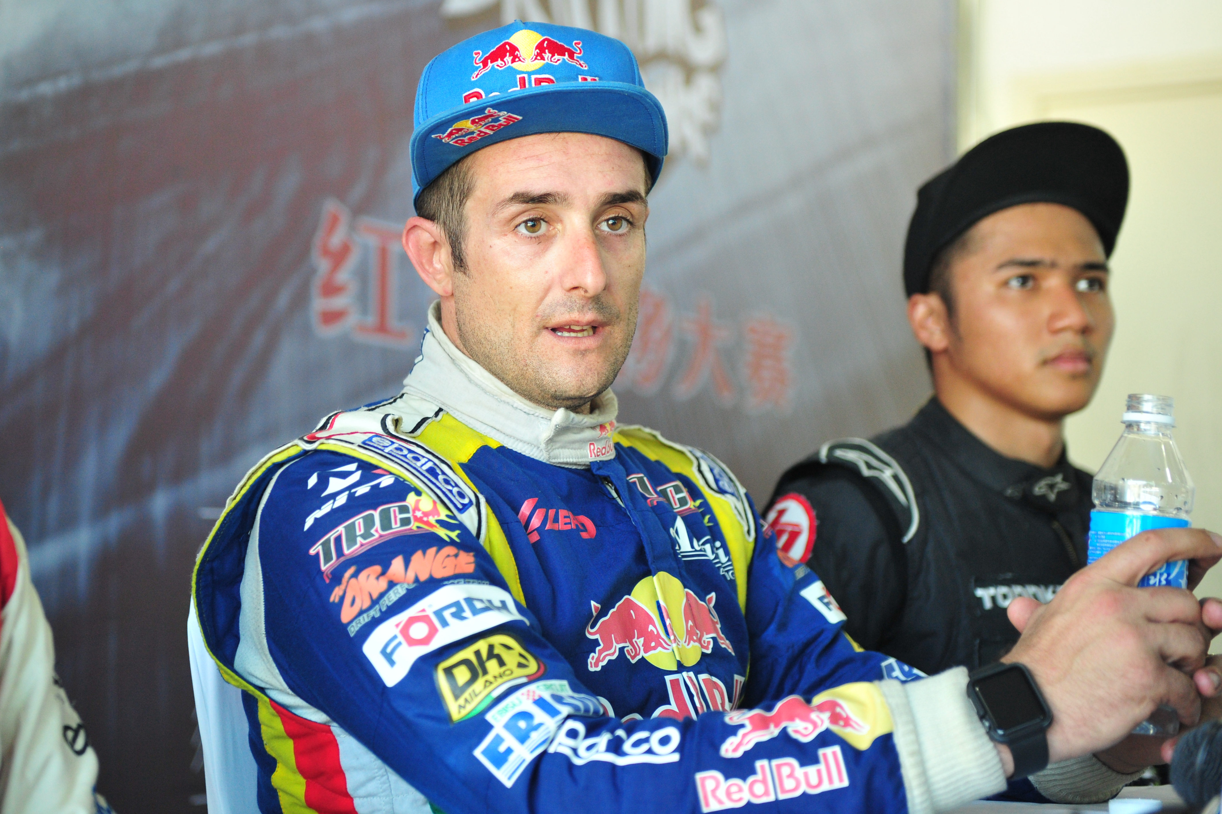 红牛二队险胜索伯车队，拉塞尔刷新纪录