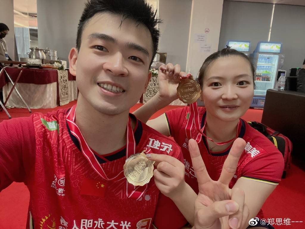 印尼队鏖战泰国队，辛杜扛起全队