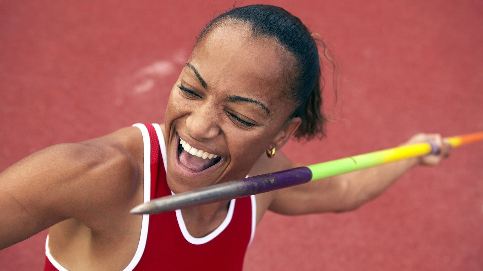 跨界决胜时刻，开拓者绝杀湖人，拉梅洛·鲍尔在F1虚拟赛场加冕年度冠军